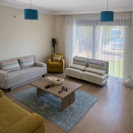 Beachfront 2-br In Pelitkoey, Access, Panoramic Terrace With Sea View Holiday home *