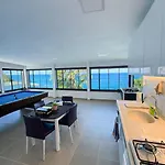 Beachfront 2-br In Pelitkoey, Access, Panoramic Terrace With Sea View *