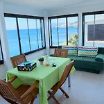 Beachfront 2-br In Pelitkoey, Access, Panoramic Terrace With Sea View *