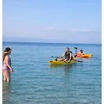 Beachfront 2-br In Pelitkoey, Access, Panoramic Terrace With Sea View Semesterbostad