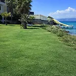 Beachfront 2-br In Pelitkoey, Access, Panoramic Terrace With Sea View *