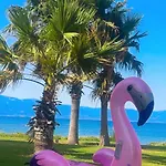 Beachfront 2-br In Pelitkoey, Access, Panoramic Terrace With Sea View *