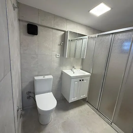 Beachfront 2-br In Pelitkoey, Access, Panoramic Terrace With Sea View 펜션 *