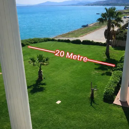 Beachfront 2-br In Pelitkoey, Access, Panoramic Terrace With Sea View